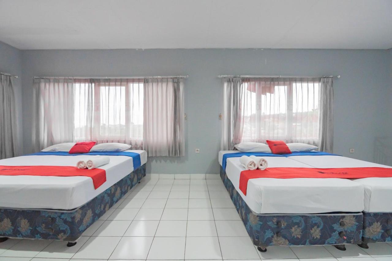 RedDoorz At Jalan Raya Lembang Hotel Padasul Luaran gambar