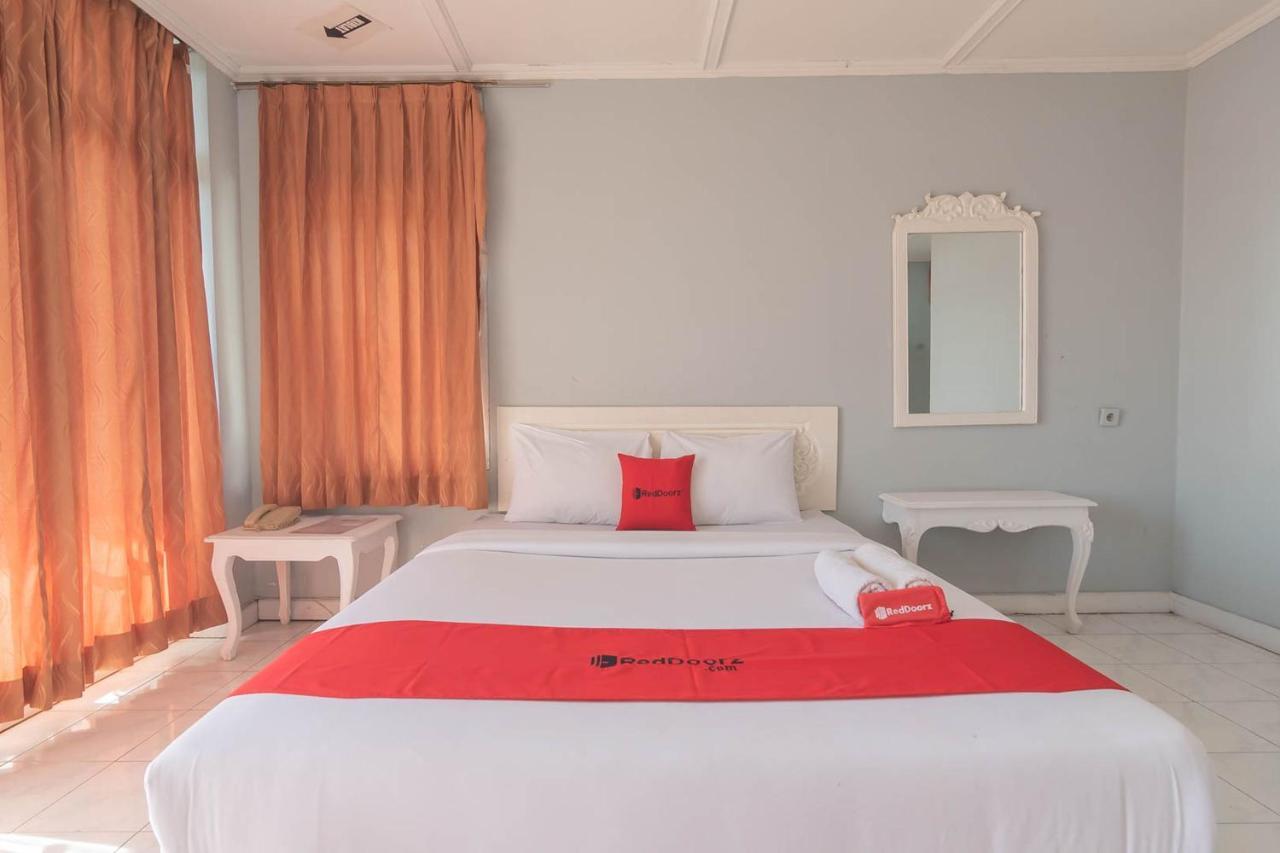RedDoorz At Jalan Raya Lembang Hotel Padasul Luaran gambar