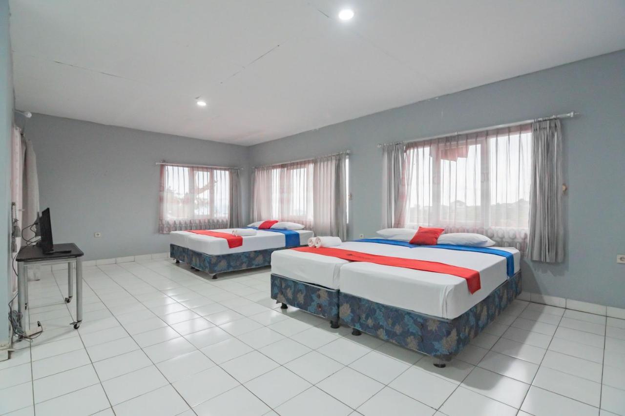 RedDoorz At Jalan Raya Lembang Hotel Padasul Luaran gambar