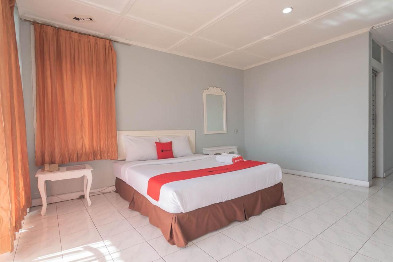 RedDoorz At Jalan Raya Lembang Hotel Padasul Luaran gambar